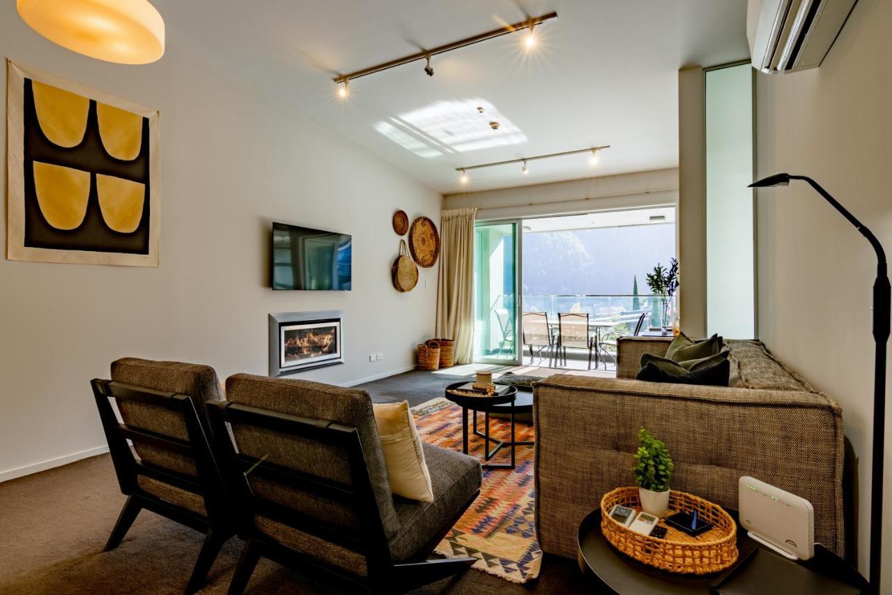 Stylish Haven Luxury Interiors In Prime Location Apartment Queenstown Exterior photo